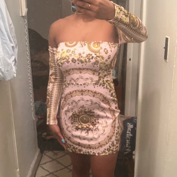 Brand new Versace print FashionNova dress, never woren. - Picture 2 of 5